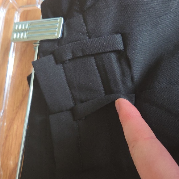 Elizabeth and James Black Pleated Pants Size 12 - Picture 7 of 10